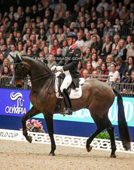 Gareth Hughes on the Swiss owned KK Woodstock at the 2019 CDI-W London :: Photo © Astrid Appels
