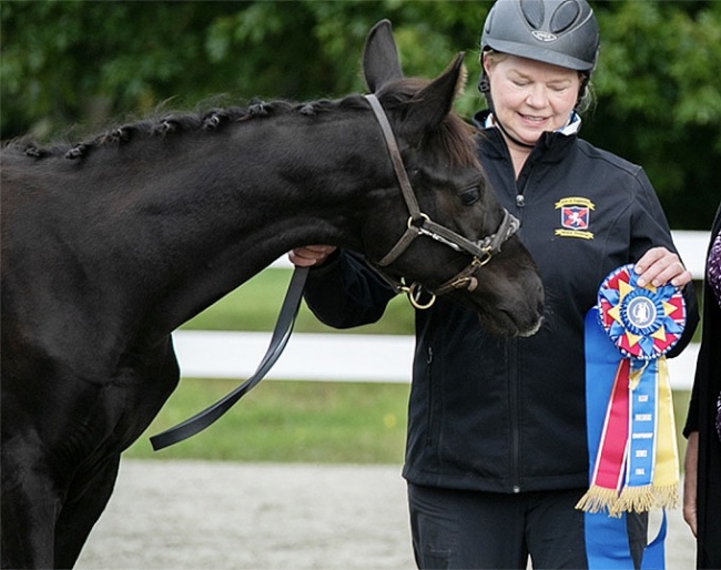 Furst Ferro (by Frienscout II x Gribaldi x Ferro) was named Current Year Champion.