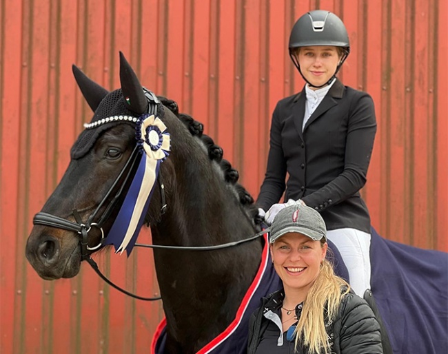 Eventing rider gone dressage, Vendela Eriksdotter Rubin on Diploid with trainer Elin Aspnas in Stromsholm :: Photo © private