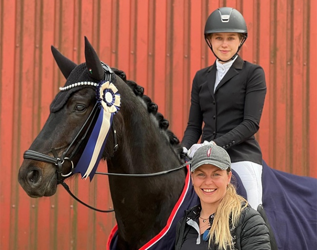 Eventing rider gone dressage, Vendela Eriksdotter Rubin on Diploid with trainer Elin Aspnas in Stromsholm :: Photo © private