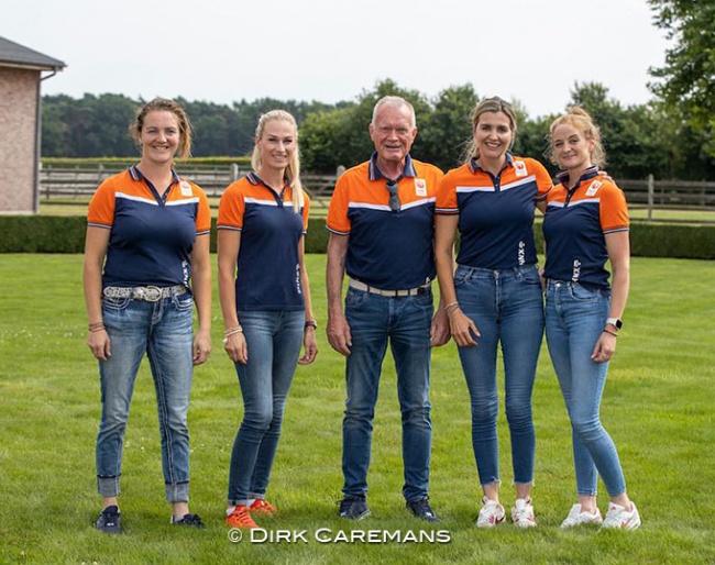 Thamar Zweistra, Dinja van Liere, team trainer Alex van Silfhout, Emmelie scholtens and Marieke van der Putten :: Photo © Dirk Caremans