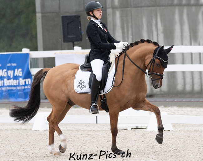 Sarah Demmler and Dear Principal are the winners of the pony division at the 2022 Swiss Dressage Championships :: Photo © Lona Kunz