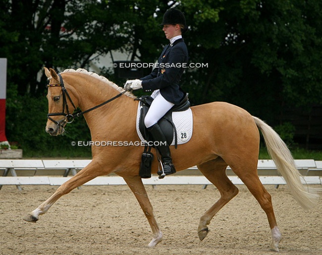 Lydia Camp and Dulcia at the 2004 CDI-P Duisburg :: Photo © Astrid Appels