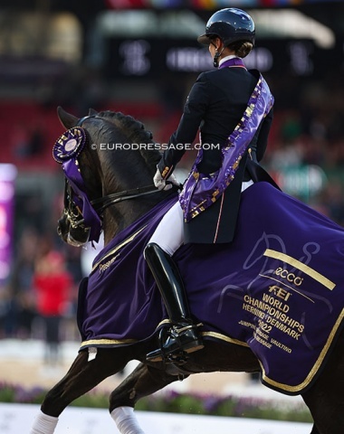 Charlotte Fry and Glamourdale win the 2022 World Championships Dressage in Herning :: Photo © Astrid Appels