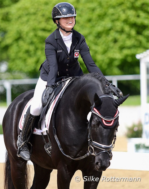 Felix Austria: To have a rider as cheerful as Julia Sciancalepore is an advertisement for para dressage :: Photo © Silke Rottermann
