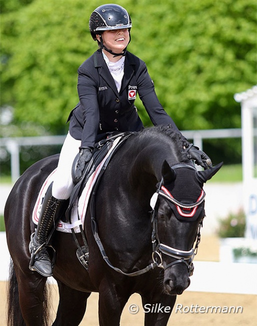 Felix Austria: To have a rider as cheerful as Julia Sciancalepore is an advertisement for para dressage :: Photo © Silke Rottermann