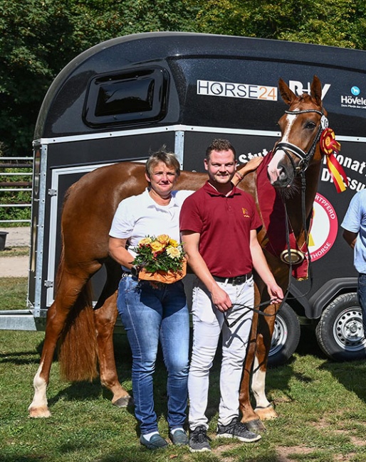 Elisabeth (by Escamillo x Quaterback x Cartier) :: Photo © Hubert Fischer