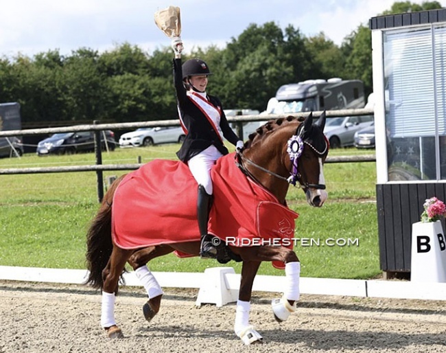 Sofia Rosenkilde and Cosmo Royale win the 2023 Danish Pony Championships :: Photo © Ridehesten