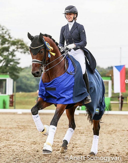 German based Hannah Beaulieu on Toni and Marina Meggle's Long Island at the 2023 CDI Olomouc :: Photo © Anett Somogyvari