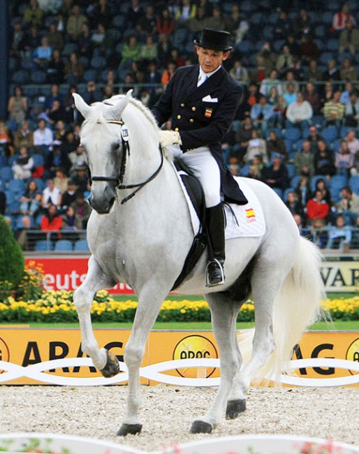 Rafael Soto and Invasor at the 2006 World Equestrian Games in Aachen