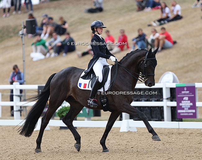 Mado Pinto and Hot Bit de la Gesse at the 2022 European Young Riders Championships :: Photo © Astrid Appels