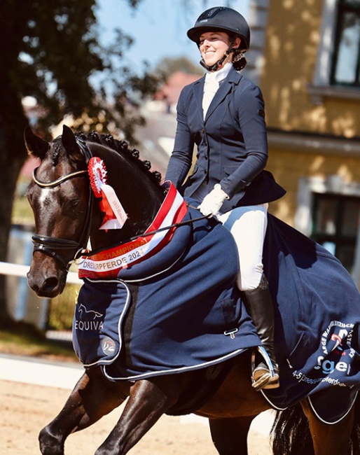 Sophia Reuss on the 4-year old Broadmoars for Passion at the 2024 AWO Bundeschampionate in Stadl Paura :: Photo © Broadmoar