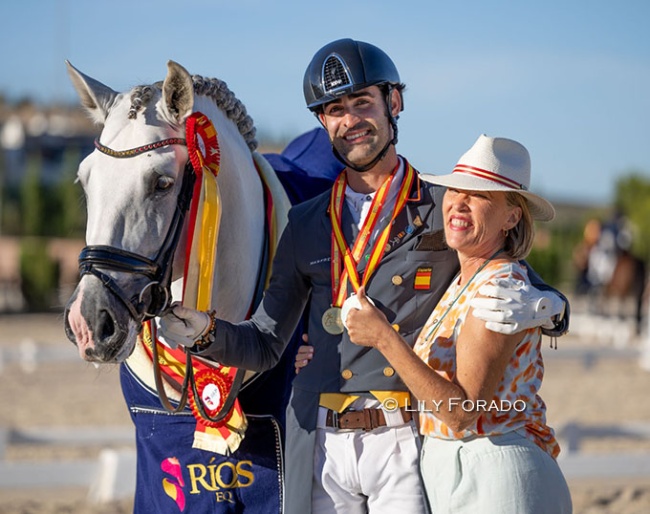 Alejandro Sanchez del Barco and Monica Martin with Quincallo de Indalo :: Photo © Lily Forado