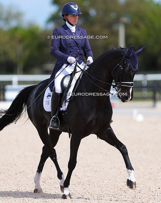 Lauren Chumley and Leeloo Dallas at the 2024 CDN Wellington :: Photos © Astrid Appels