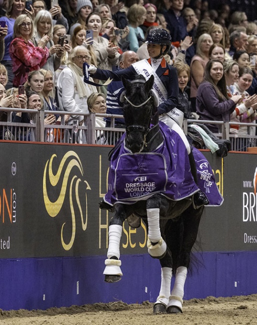 Charlotte Fry and Glamourdale win the 2024 CDI-W London :: Photos © Jon Stroud