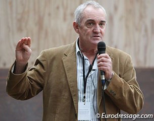 Dr. Andrew McLean at the 2011 Global Dressage Forum :: Photo © Astrid Appels