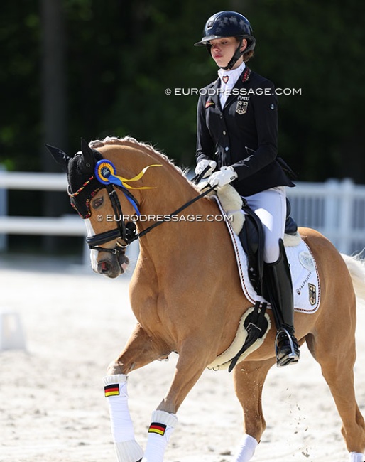 Victoria Winkmann and Peach at the 2025 CDIO Compiegne :: Photo © Astrid Appels