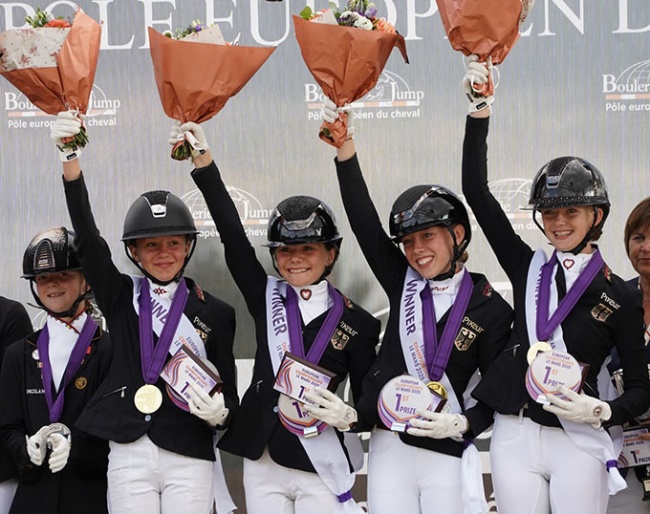 The German team wins gold at the 2025 European Children Championships :: Photo © Boulerie Jump