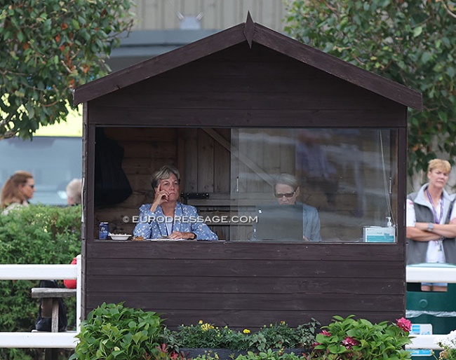 Jane Weatherwax at the 2022 European Young Riders Championships in Hartpury :: Photo © Astrid Appels