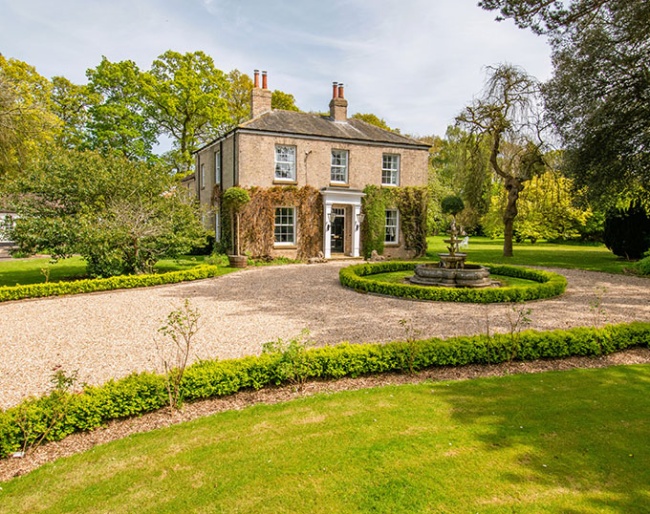 The Priory: Luxury, Elegance, and Premier Equestrian Amenities in the UK Countryside