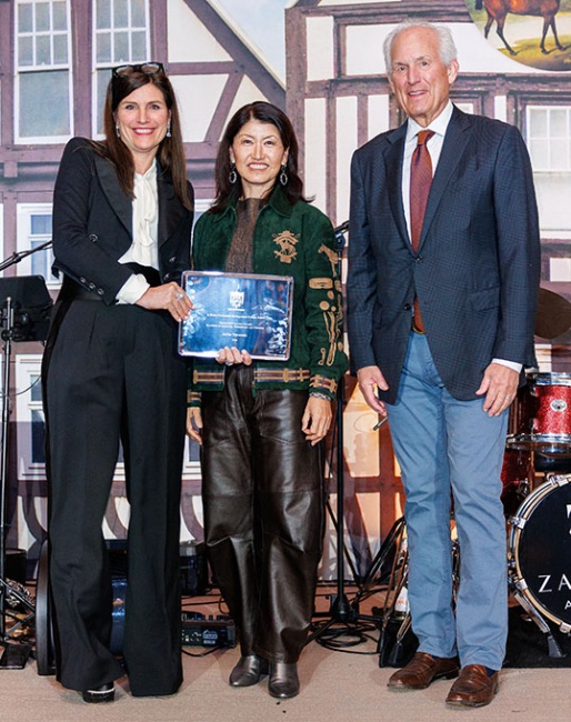 Akiko Yamazaki with USET Foundation Chairman, President & CEO Kristi Mitchem and Chairman Emeritus W. James McNerney, Jr. :: Photo by Luxeciné