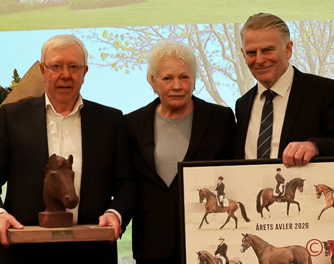 Bjarne Nielsen, Agnete Holmsted and Jan Pedersen at the award ceremony :: Photo © ridehesten