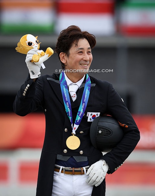 Dongheon Nam  wins individual gold at the 2026 Asian Games :: Photo © Astrid Appels