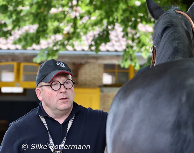 Dr. Beat Wampfler at the Swiss National Horse Center in Berne :: Photos © Silke Rottermann