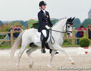 Verwimp and Tonkawa SD at the 2009 European Pony Championships in Moorsele :: Photo © Astrid Appels
